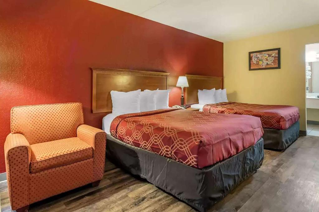 Days By Wyndham Toledo Hotel
